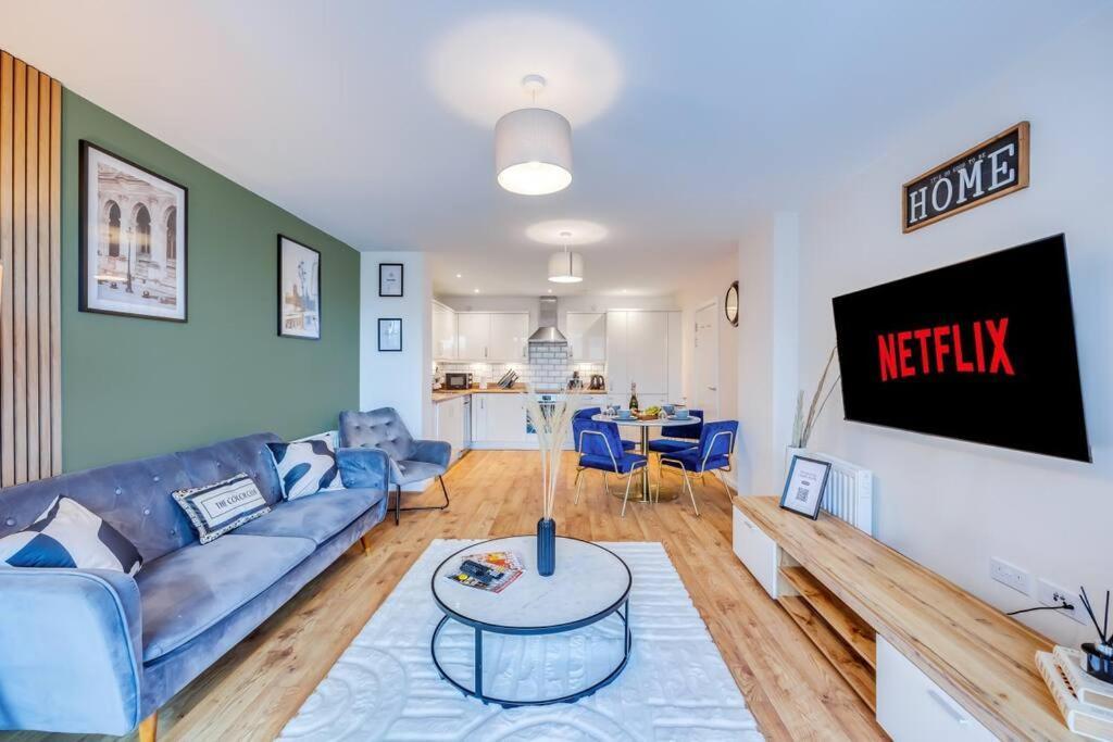 Beautiful Canal Side Apartment - City Centre - Balcony, Secure Parking, Self Check-In, Fast Wifi And Smart Tv With Sky Tv And Netflix By Yoko Property Milton Keynes Exterior photo