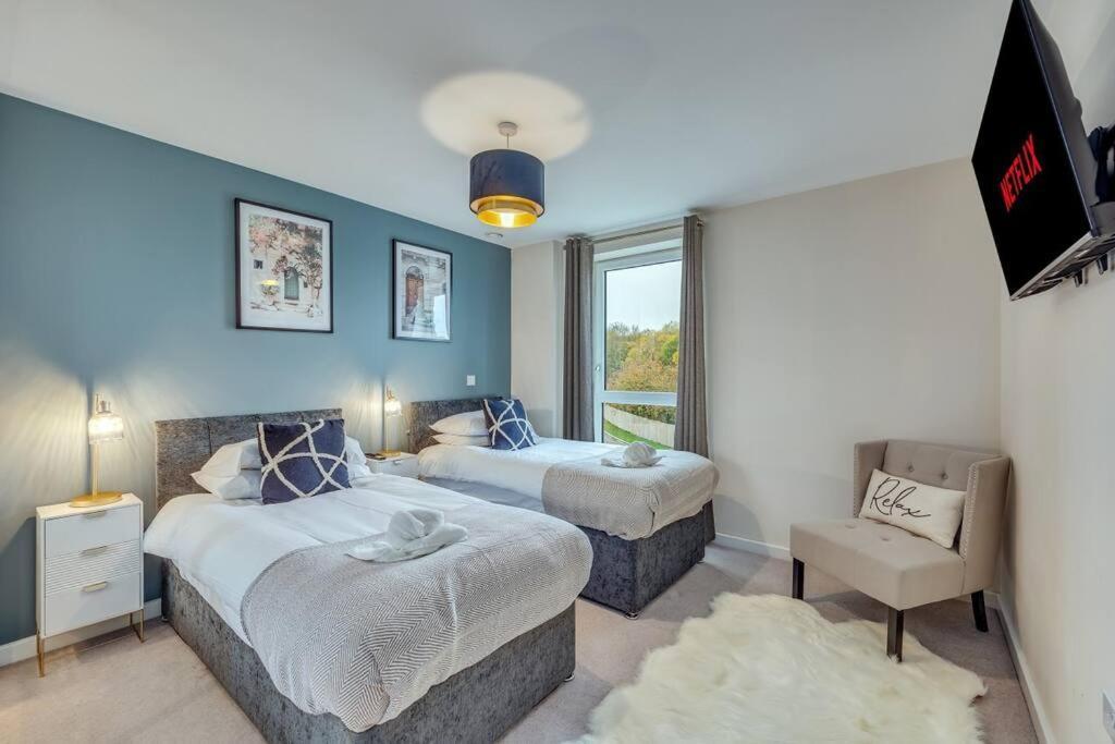 Beautiful Canal Side Apartment - City Centre - Balcony, Secure Parking, Self Check-In, Fast Wifi And Smart Tv With Sky Tv And Netflix By Yoko Property Milton Keynes Exterior photo